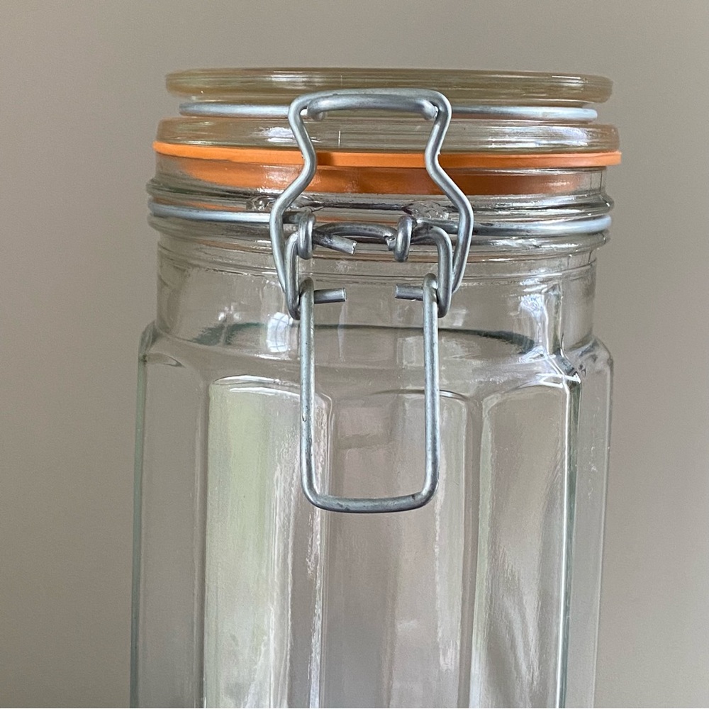 Vintage Glass Pasta Canister With Clamp Lid - Picture 8 of 10